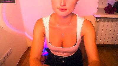 AlexisCrystal_ from United States