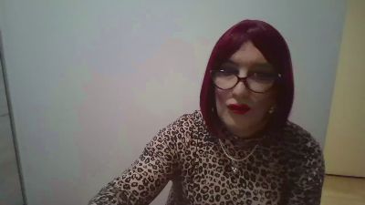 AnnaTravhot from Italy