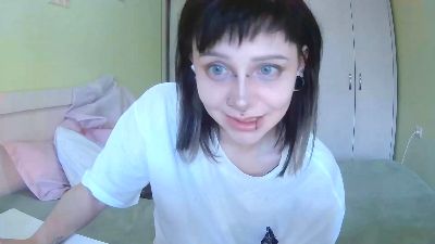DollyHailey from France