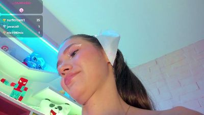 Emma_Jhons from United States