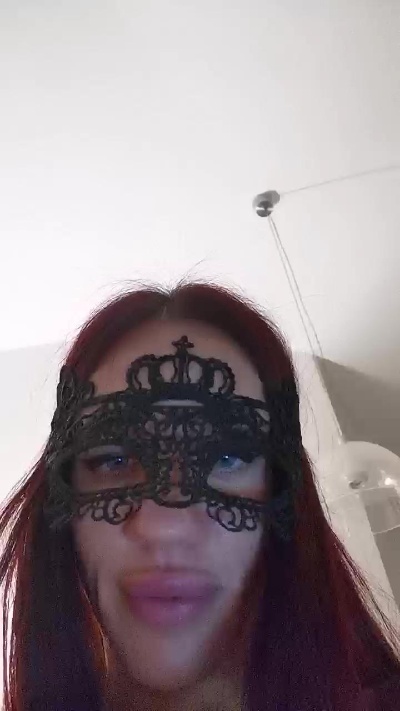 Hotladysquirt from Italy