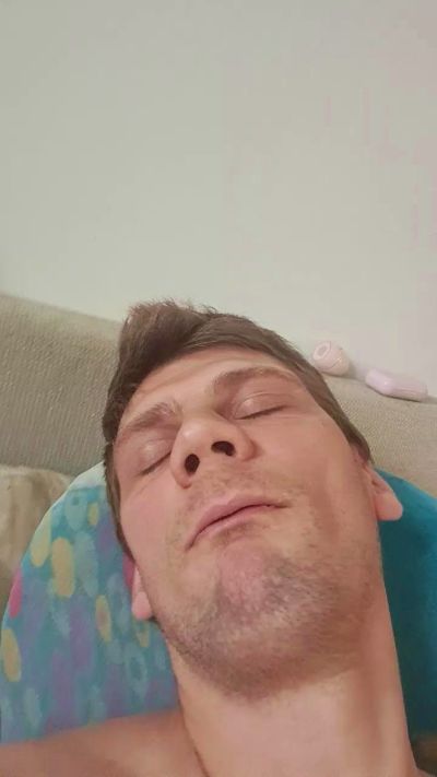 Hotsexyboy89 from Netherlands