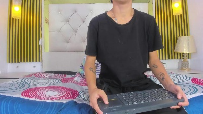 Just18Jake from Colombia