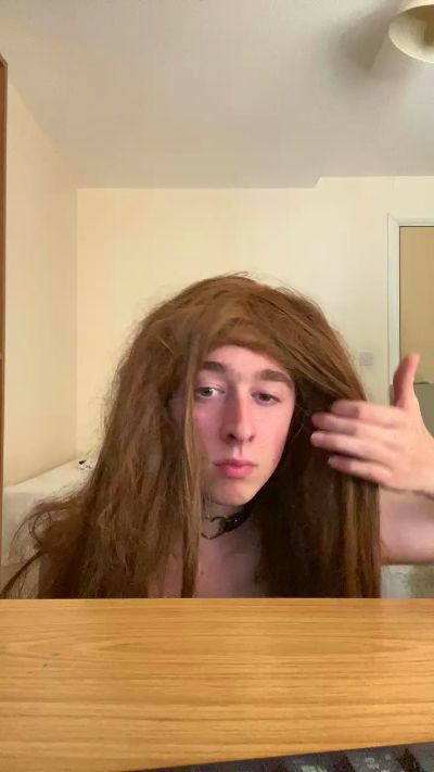 Kaifemboy7 from United Kingdom