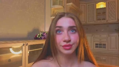 LilianHathaway from France