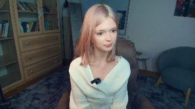 LoisDonley from Poland