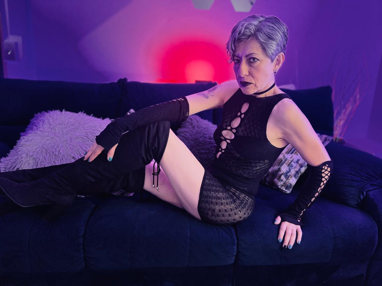 MistressNyx_cg Profile Image