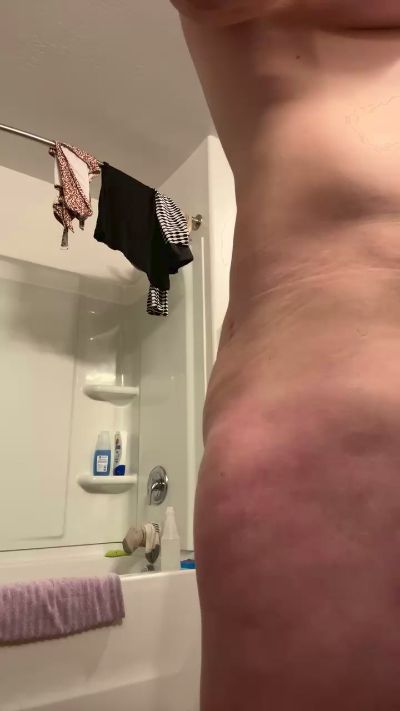 SexyMissBee21 from United States
