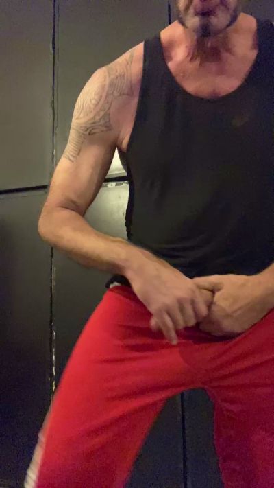 TOMMY1512 from Italy
