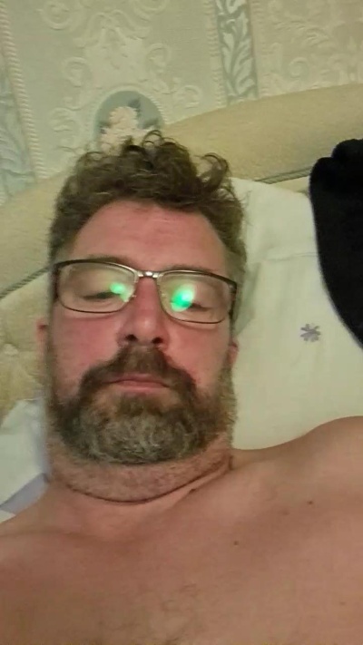 Ukharry40 from United Kingdom