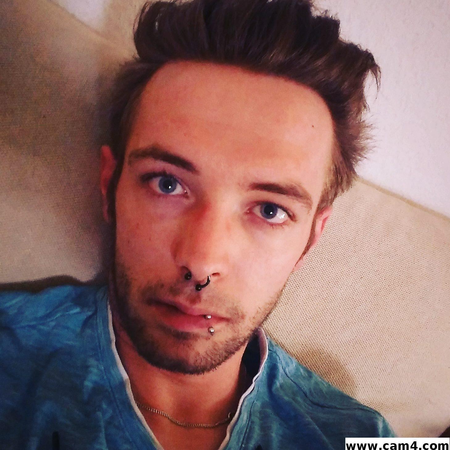 alexmarq Profile Image