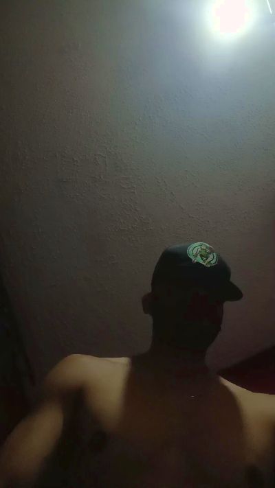 androd666 from Colombia