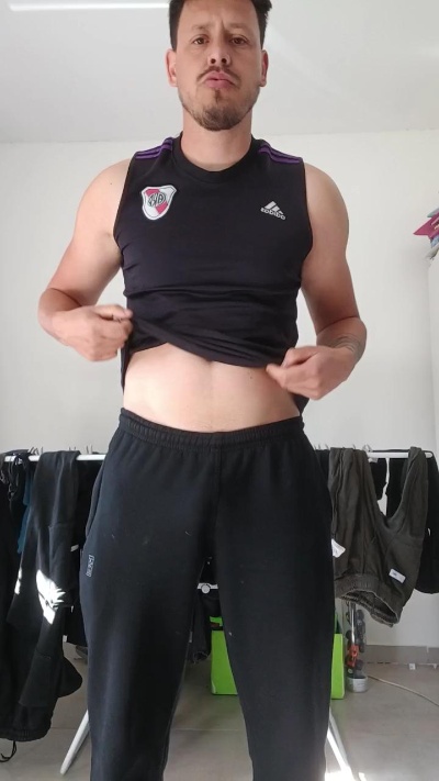 osvaldo34xxx from Argentina
