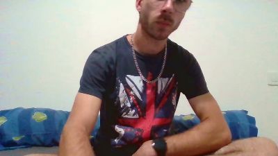 thomas954 from France